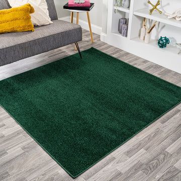 Haze Solid Low-pile Area Rug Emerald